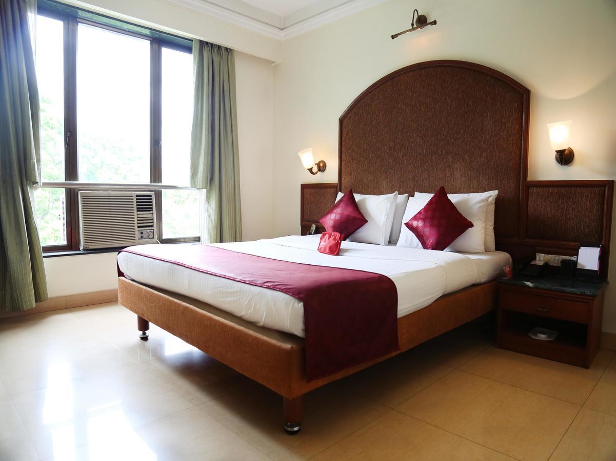 Hotel Srimaan Pune Exterior foto